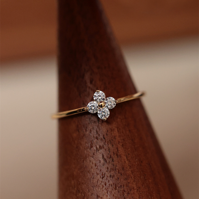 The Four Leaf Clover Ring