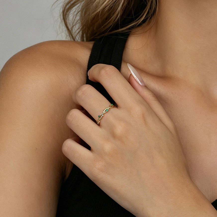 Emerald Green Thorn Vine Band Ring
